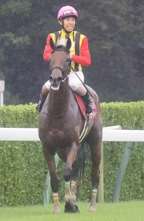 【紫苑Ｓ】骨折明け３番人気ジッピーチューンは１０着　久々、初距離、重馬場…「ごまかしながら…」北村友一騎手