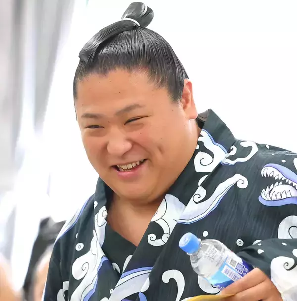 左太もも手術で名古屋場所全休の若隆景は秋場所も休場　師匠・荒汐親方が明かす