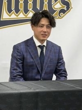 【オリックス】育成捕手・田島光祐が１０万円増でサイン「一日でも早く（支配下に）上がれるように」上原堆我、清水武蔵も更改