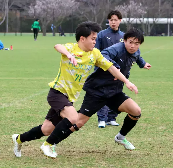 【高校サッカー】２９日初戦・北海ＭＦ新岡醒茄の誓い　ＯＢでホッケー総体４強の父を「喜ばせたい」