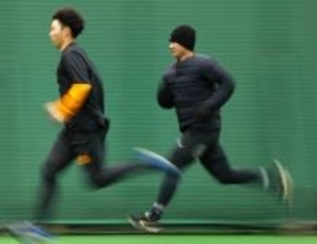 【巨人】井上温大７年目の目標は「２ケタ勝利」「規定投球回」同学年のドラ１竹丸和幸とは初対面