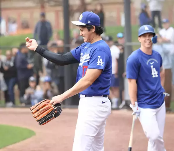 オフは長い方がいい？　短い方がいい？　大谷翔平が英語で返答、米記者たじたじ