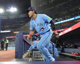 岡本和真、メジャーデビューから好発進の要因「日本の開幕の時も入りやすい」と語った理由…担当記者が「見た」