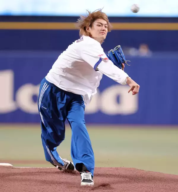 Ｍ！ＬＫ・佐野勇斗「僕が失敗したらドラゴンズは勝ちます」セレモニアルピッチで１１３キロ…目標の１２０キロに届かず　地元バンテリンＤの中日戦