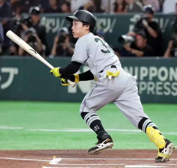 【巨人】浦田俊輔の左前適時打で同点に「竹丸さんがつないでくれたので何とかしたかった」２回に失点のドラ１竹丸和幸を援護