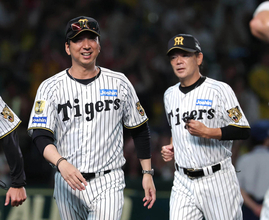 【阪神】藤川球児監督、目を潤ませながら会見場へ「大丈夫です（笑）」２位・巨人と０・５差＆優勝Ｍ１０　延長１１回劇的サヨナラでマジック消滅危機を回避