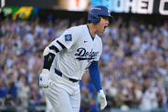 大谷翔平が１１６打席ぶり本塁打！特大１３０メートル復活３ランに感情爆発　両手挙げて大喜び＆絶叫　崖っぷちで「１番」復帰、待望のＰＳ１号　本拠地大熱狂