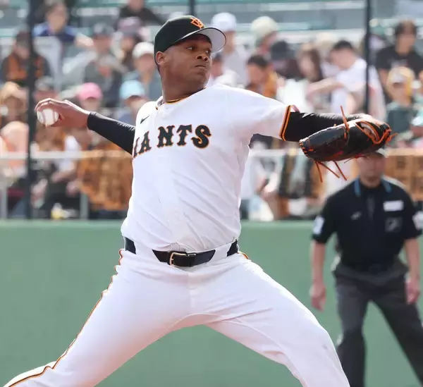 【巨人】本当に育成！？"秘密兵器"右腕が連続Ｋで猛アピール成功…１９歳でメジャーデビューのルシアーノ、１回無安打無失点