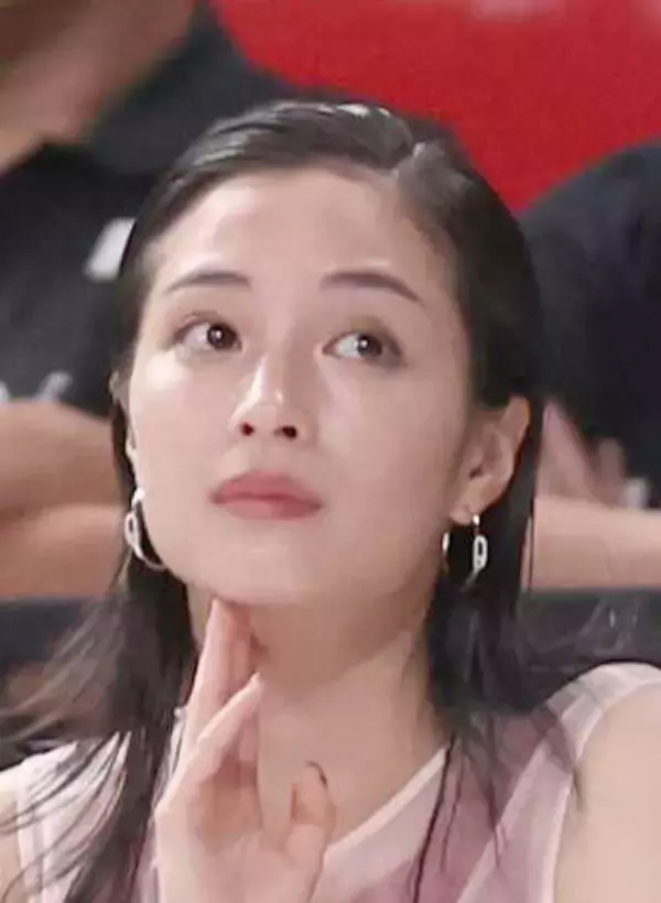 【バスケ】広瀬すずが大興奮「迫力もすごい。後半も期待」　日本が韓国に前半４点リード