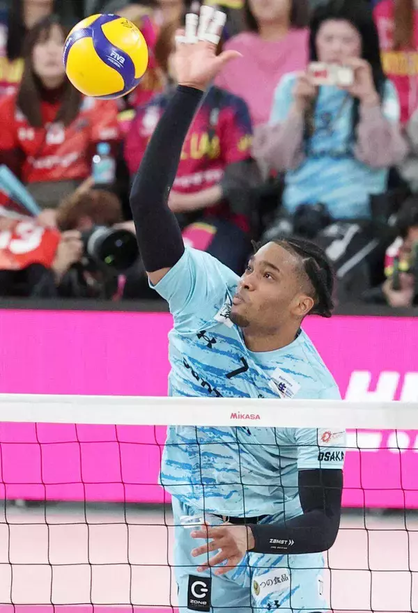【バレー】デアルマス・アラインが初選出　キューバ出身、２４年に日本国籍取得　パリ五輪は資格有さず断念…男子日本代表発表