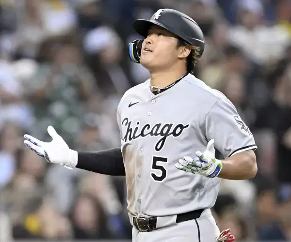 村上宗隆、キング争い単独トップ１３号＆２６打点で２位…アーチ共演２４歳「昨日一緒にスシに行って」こちらも怪物、球団史上２位のデビュー１０３戦で３０発目