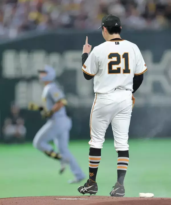 【巨人】竹丸ＶＳ立石　第１Ｒは竹丸の勝ち！　新人王の行方を占うスーパードラ１対決