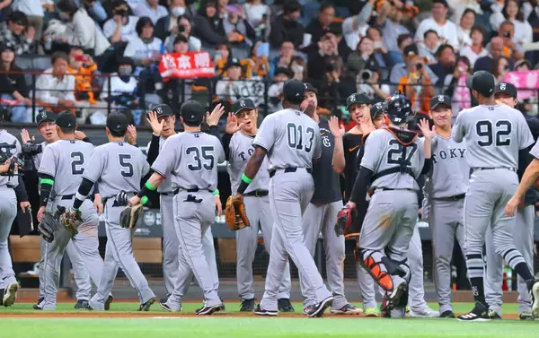 「時代は変わった」巨人・橋上監督代行、野村イズム継承しつつさらなる進化　「教え子対決」制し２勝目