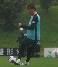 【Ｊ２磐田】元日本代表ＭＦ乾貴士が背番号２３で再出発…恩師・秋葉監督とタッグを組み「Ｊ１昇格へチャレンジ」