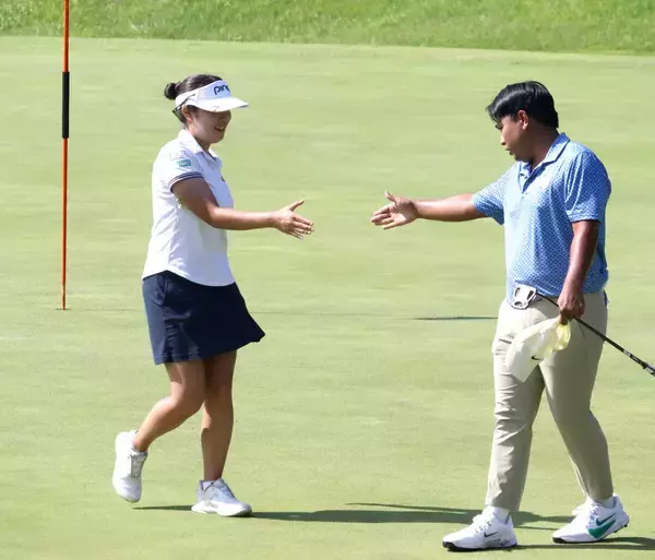 元ヤクルト投手の長女は首位タイから１０位タイに後退　最終日の巻き返しへ「バーディーをいっぱい取っていきたい」　報知アマゴルフ選手権
