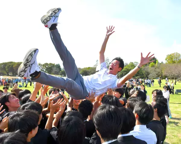 箱根駅伝予選会で史上初？落選でも胴上げの武蔵野学院大　坂田監督「ＬＩＮＥ３００件」「来年は通過して胴上げ」