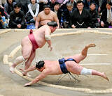 「豊昇龍　大の里の黒星耳にし「負けた？　全員負けじゃねえか」…天覧相撲で横綱・大関陣が波乱、７１年の歴史で初」の画像1