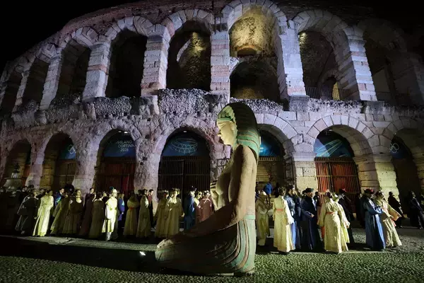 【五輪閉会式】元サッカーイタリア代表の登場にネット沸く「知らんかった」「懐かしすぎる」ベローナ市長のトンマージ氏