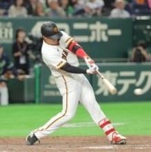 【巨人記録室】東京ドームのヤクルト戦２安打負けは、９回１死まで石川にノーヒットに抑えられた１２年開幕戦以来