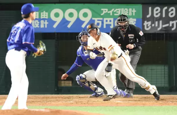 【巨人】２軍戦から急きょ長野入り→試合開始直前到着・石塚裕惺が代打で今季初打席！　泉口友汰に打球直撃し緊急昇格