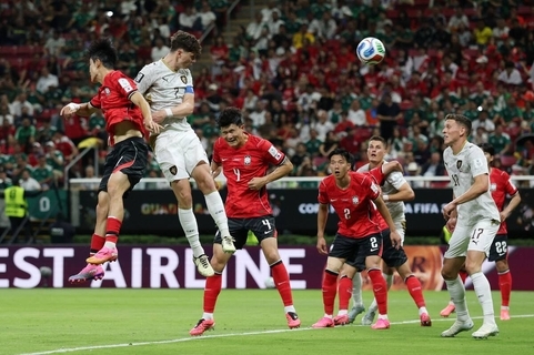 【Ｗ杯】チェコ、武器のセットプレーで韓国から先制点　ロングスロー→１９１センチＤＦがヘッド