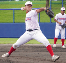 【高校野球】日本ウェルネス沖縄・最速１４４キロ右腕の長山武蔵にスカウト熱視線「スケール大きい」「伸びしろある」投打に魅力　４四球＆１失点完投発進