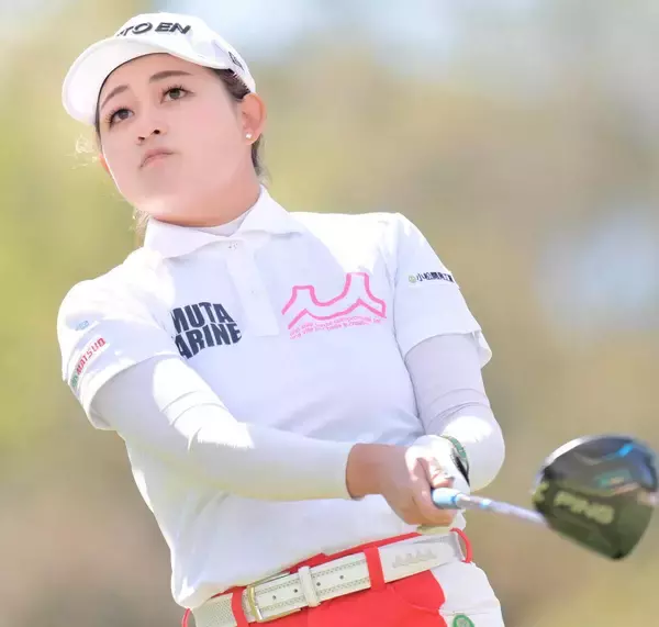 【女子ゴルフ】２０歳の神谷桃歌が首位　１打差２位に吉沢柚月らが続く　ニチレイＬ