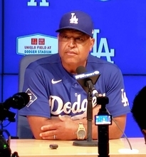 大谷翔平が３１試合ぶりスタメン落ち　ロバーツ監督「今日休ませて明日どうするか」　ＩＬ入りは「一日ずつ見ていく」「可能性ないわけではない」