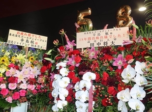 【楽天】 現役引退の辛島航へ田中将や則本らから多くの花が届く　今日引退登板＆セレモニー実施
