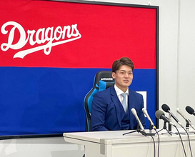 【中日】石川昂弥が７００万ダウンの２３００万円でサイン　「ダメなら切られる。覚悟を持って」