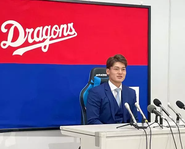 【中日】石川昂弥が７００万ダウンの２３００万円でサイン　「ダメなら切られる。覚悟を持って」