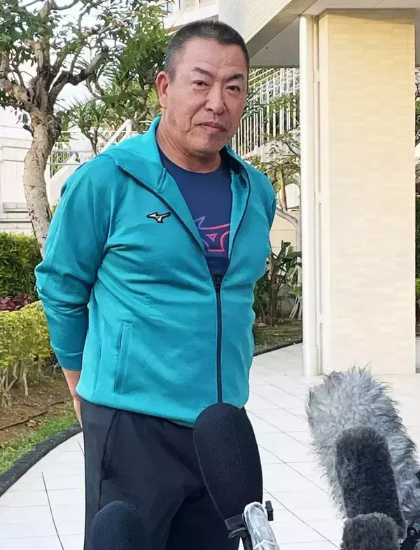 【中日】井上一樹監督がナインに訓示「本気でやっていくよ」　スピーチでは選手もヒヤヒヤの「マイク持たせようかな」