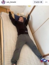 猫ひろし、大学院修士課程を修了！「バイタリティに感服」「尊敬しかない」「向上心凄いー」