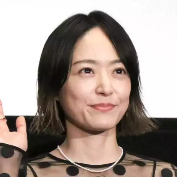 ３９歳・井上真央の姿にビックリ「まじで」「若返ってる」「大学生」「可愛すぎて息止まる」茶髪ポニーテール