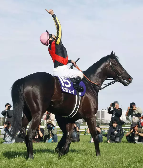 【大阪杯レースメモ】クロワデュノール　父のキタサンブラックに続く父子制覇　Ｇ１昇格後の１７年以降では初