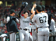 【番記者Ｇ戦記】全てを救った泉口逆転弾　左腕に苦戦、６試合連続先制できず守備ミスで失点…嫌な流れを一振りでカバー