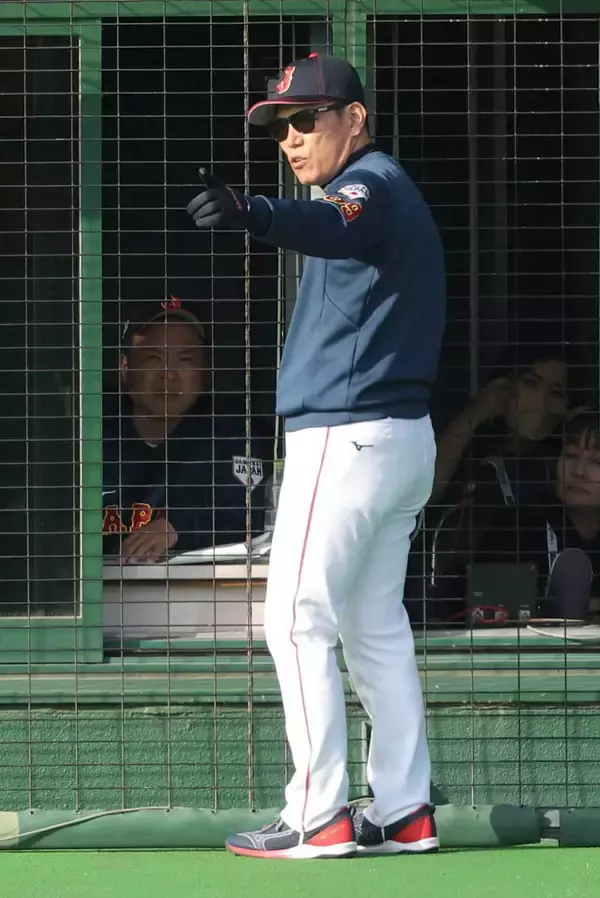 侍ジャパン、わずか２安打は１６年ぶりの屈辱　プロ参加の９９年以降で最少タイ…ソフトバンク投手陣の前に中山、森下の２安打のみ