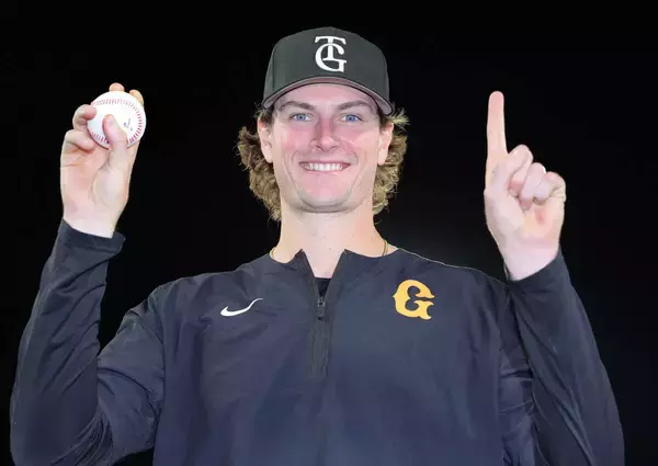 【巨人】ウィットリーが悲願の初勝利「全部の球種がよかった。今すごくうれしい」　７回２安打９Ｋ無失点の圧巻投球