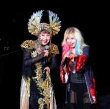 小林幸子、ステージで転倒し一時騒然「ここにスピーカーあるのが見えなくて」すぐに立ち上がり元気にトーク続ける