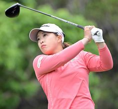 【米女子ゴルフ】ノーボギー記録は３９Ｈ目でストップも…３位で最終日へ　西郷真央「いいリズムでプレーしたい」　エビアン選手権