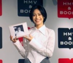 安斉星来　カレンダーの出来は「１２０点」一年の抱負は「馬のように早く駆け抜けたい」