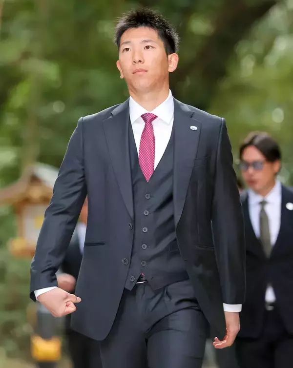 【巨人】戸郷翔征が宮崎神宮を参拝「今年はやらないといけないという気持ちは強い」と復活を誓う