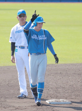 【日本ハム】ドラ５の藤森海斗が実戦初戦で”プロ初安打”　新庄監督「たいしたもんだなと」