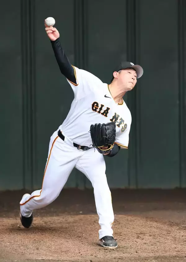 巨人・平内龍太が習得目指す“亜細亜ボール”の進化版「今までの球と使い分けができたら最高」