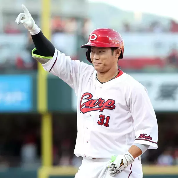 【広島】日本ハム・伊藤大海から初回３点先制！坂倉将吾が先制打＆北海道出身・持丸泰輝が２点二塁打　チームは１２球団唯一の交流戦未勝利…７戦目の初勝利へ好スタート