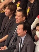 原辰徳氏、タイガーマスク「引退記念試合」来場…７・７後楽園ホール