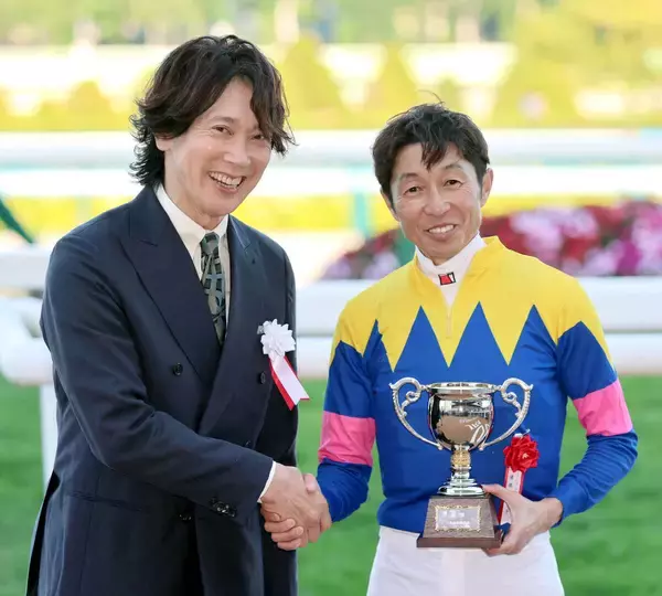 俳優の佐々木蔵之介がキーンランドＣ＆ＷＡＳＪでプレゼンター「競馬の持つ迫力や華やかさを改めて感じました」