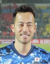 吉田麻也「内田が繋いでくれたご縁」で豪華３ショットを披露！…笑福亭鶴瓶の誕生日