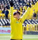 「ちばぎん杯　前哨戦のレジェンドマッチは柏が勝利…両チームのＯＢ勢ぞろいに伝説の珍プレーの再現も」の画像1