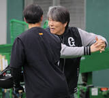 「【巨人】ドラ４・皆川岳飛「ゴジラ塾」から即初安打　同期同学年の田和から右前打」の画像1